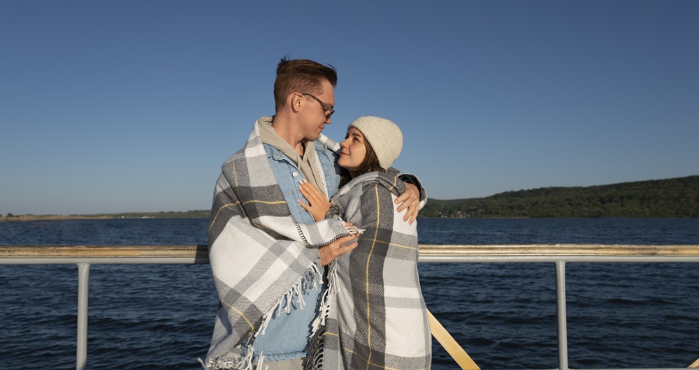 Why a Private Yacht Charter Is the Perfect Honeymoon Experience in Koh Samui